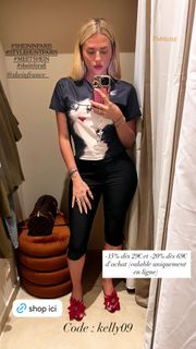 Kelly Vedovelli feet photo thumbnail