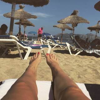 Kelly Wenham feet photo 5
