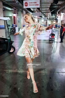 Kelsea Ballerini feet photo thumbnail