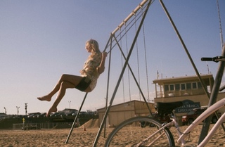 Kelsea Ballerini feet photo thumbnail