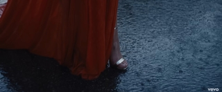 Kelsea Ballerini feet photo thumbnail