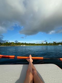 Kelsea Ballerini feet photo thumbnail