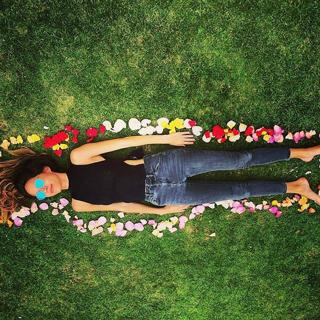 Kelsey Asbille feet photo thumbnail
