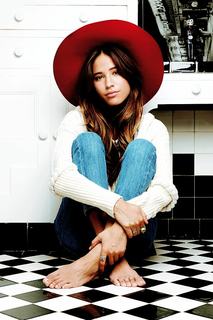 Kelsey Asbille feet photo thumbnail