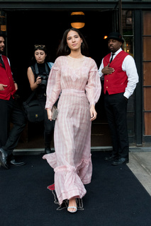 Kelsey Asbille feet photo thumbnail