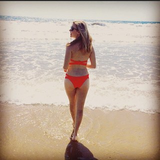 Kelsey Cook feet photo thumbnail