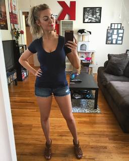 Kelsey Cook feet photo thumbnail