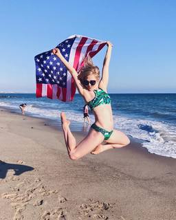 Kelsey Impicciche feet photo 16