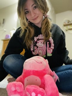 Kelsey Lewin feet photo 5