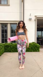 Kelsey Lynn Cook feet photo 4
