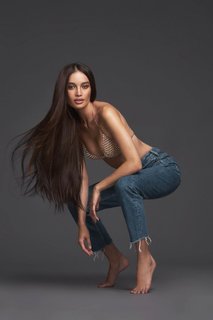 Kelsey Merritt feet photo thumbnail