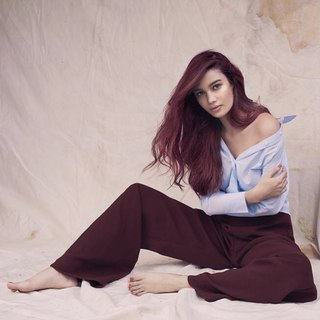 Kelsey Merritt feet photo thumbnail