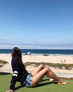 Kelsey Merritt feet photo thumbnail