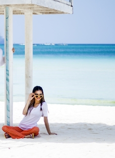 Kelsey Merritt feet photo thumbnail