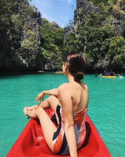 Kelsey Merritt feet photo thumbnail