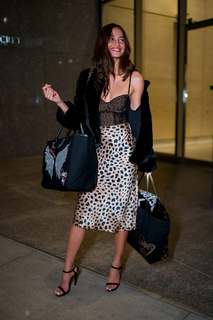 Kelsey Merritt feet photo thumbnail