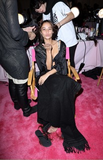 Kelsey Merritt feet photo thumbnail