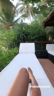 Kelsey Merritt feet photo thumbnail