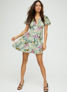 Kelsey Merritt feet photo thumbnail