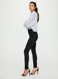 Kelsey Merritt feet photo thumbnail