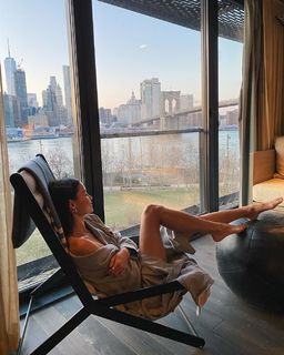 Kelsey Merritt feet photo thumbnail