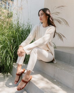 Kelsey Merritt feet photo thumbnail