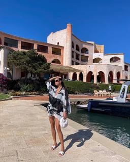 Kelsey Merritt feet photo thumbnail