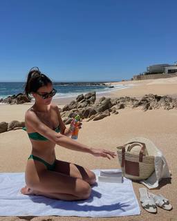 Kelsey Merritt feet photo thumbnail