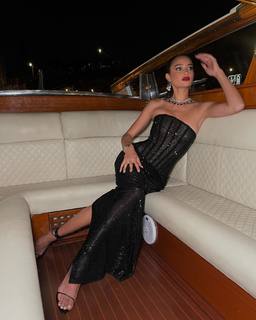 Kelsey Merritt feet photo thumbnail