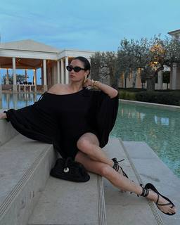 Kelsey Merritt feet photo thumbnail