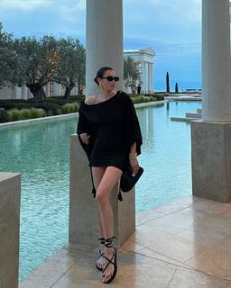 Kelsey Merritt feet photo thumbnail