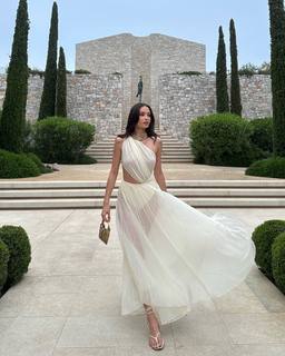 Kelsey Merritt feet photo thumbnail