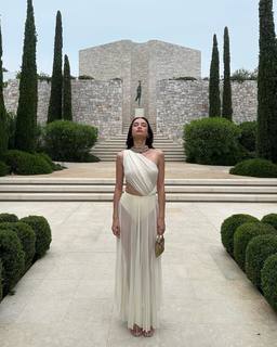 Kelsey Merritt feet photo thumbnail