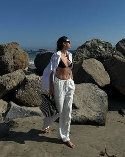 Kelsey Merritt feet photo thumbnail