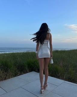 Kelsey Merritt feet photo thumbnail