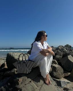 Kelsey Merritt feet photo thumbnail