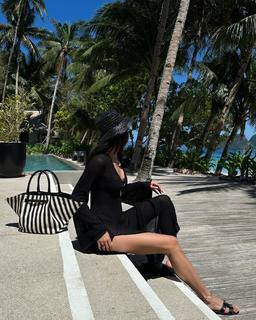 Kelsey Merritt feet photo thumbnail