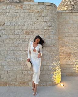 Kelsey Merritt feet photo thumbnail