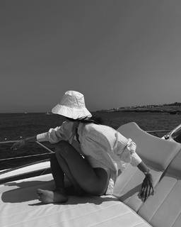 Kelsey Merritt feet photo thumbnail