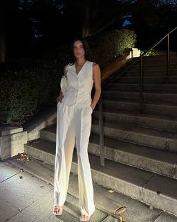 Kelsey Merritt feet photo thumbnail