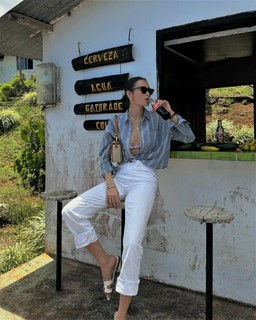 Kelsey Merritt feet photo thumbnail