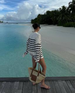 Kelsey Merritt feet photo thumbnail