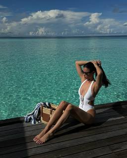 Kelsey Merritt feet photo thumbnail