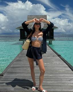 Kelsey Merritt feet photo thumbnail