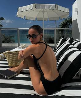 Kelsey Merritt feet photo thumbnail