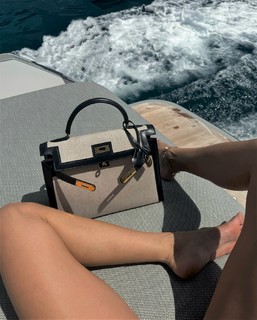 Kelsey Merritt feet photo thumbnail