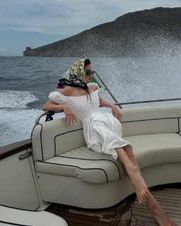 Kelsey Merritt feet photo thumbnail