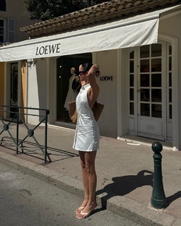 Kelsey Merritt feet photo thumbnail