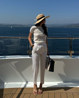 Kelsey Merritt feet photo thumbnail