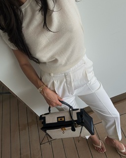 Kelsey Merritt feet photo thumbnail